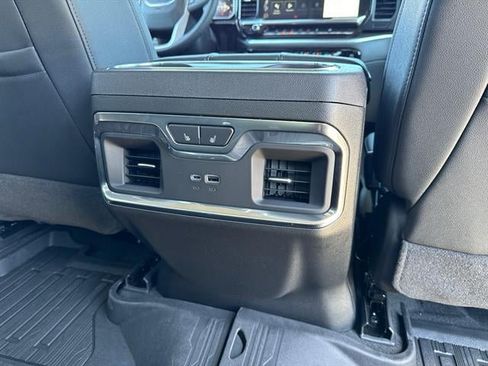 Used 2026 GMC Sierra 1500 SLT w/ SLT Premium Plus Package AWD/4WD image 19