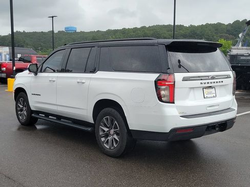 Used 2021 Chevrolet Suburban Z71 w/ Rear Media and Nav Package AWD/4WD image 5