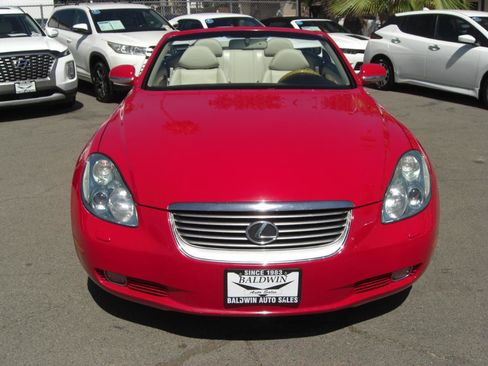 Used 2005 Lexus SC 430 Convertible RWD image 2