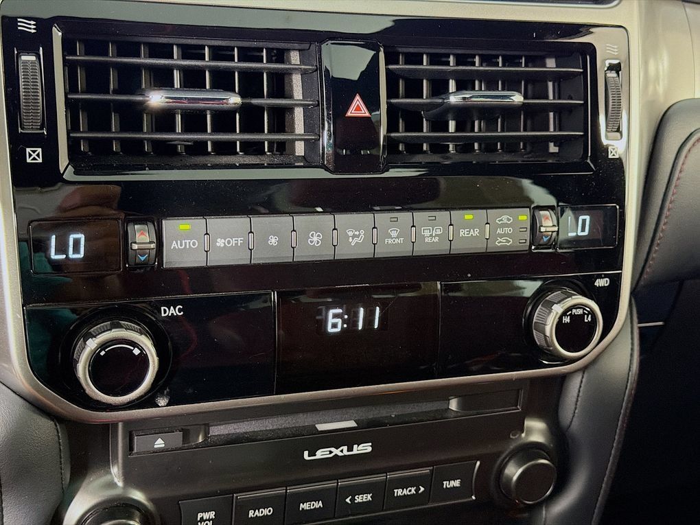 Used 2023 Lexus GX 460 Premium w/ Premium Plus Package AWD/4WD image 19