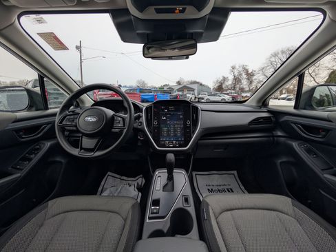 Used 2024 Subaru Crosstrek 2.0i Premium image 2