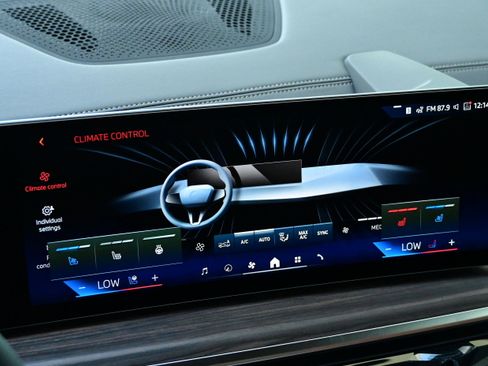 New 2026 BMW X7 xDrive40i w/ M Sport Package image 17