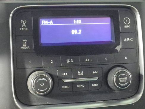 Used 2016 RAM 1500 4x4 Crew Cab w/ Chrome Appearance Group image 19