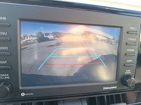 Used 2020 Toyota RAV4 XLE image 26