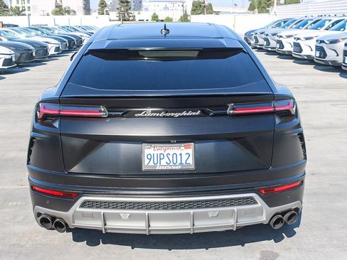 Used 2021 Lamborghini Urus AWD/4WD image 13