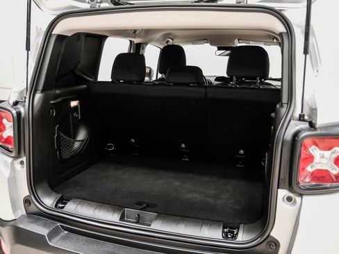 Used 2017 Jeep Renegade Altitude image 56