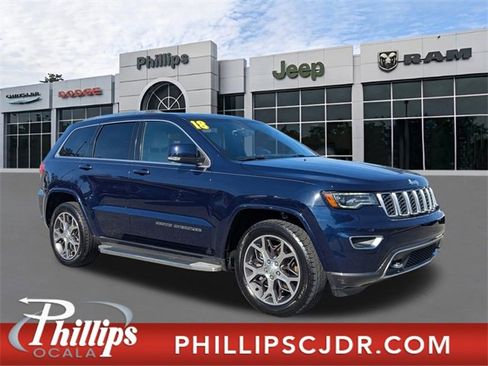 Used 2018 Jeep Grand Cherokee Limited image 1