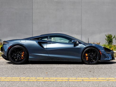 New 2026 McLaren Artura RWD image 5