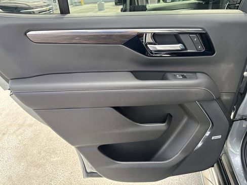 New 2026 Chevrolet Tahoe Premier image 16