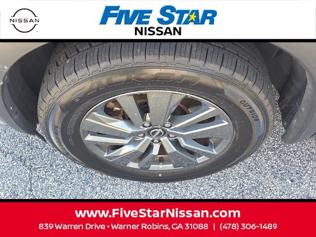 Used 2024 Nissan Pathfinder S FWD image 17