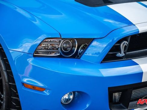 Used 2013 Ford Mustang Shelby GT500 RWD image 40