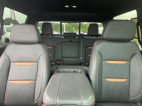 Used 2024 GMC Sierra 1500 AT4 w/ Technology Package image 29