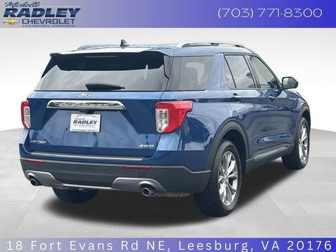 Used 2023 Ford Explorer Limited image 7