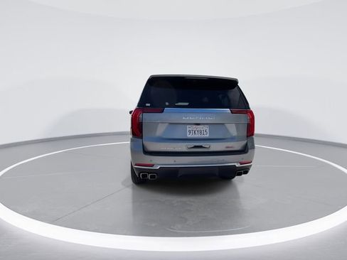 Used 2025 GMC Yukon XL Denali AWD/4WD image 7