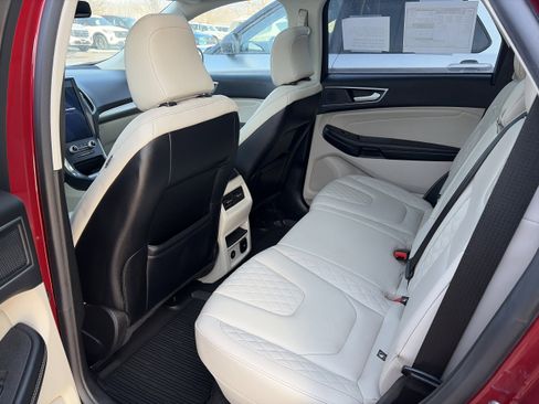 Used 2023 Ford Edge Titanium image 9