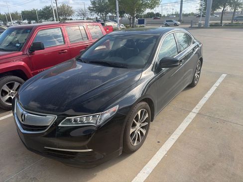 Used 2017 Acura TLX image 1