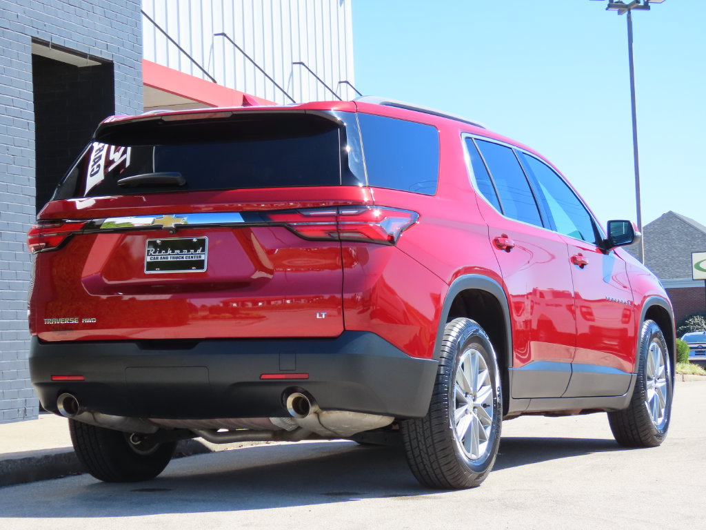 Used 2023 Chevrolet Traverse LT w/ LPO, Floor Liner Package AWD/4WD image 4