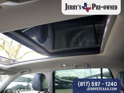 Used 2023 Volkswagen Atlas SEL image 10