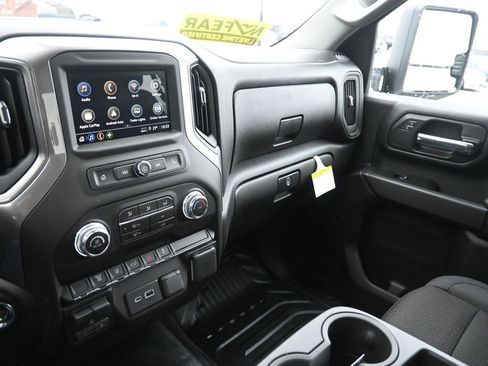 New 2026 GMC Sierra 3500 Pro w/ Convenience Package image 17