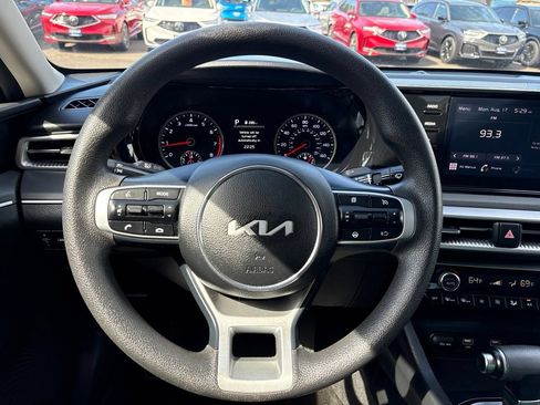 Used 2023 Kia K5 LXS FWD image 17