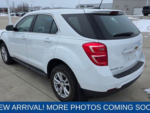 Used 2017 Chevrolet Equinox LS image 3