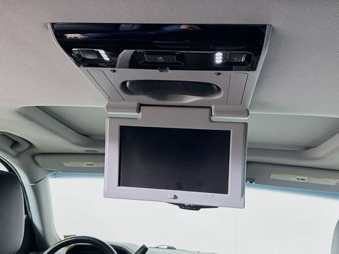 Used 2018 Chevrolet Tahoe LT AWD/4WD image 24