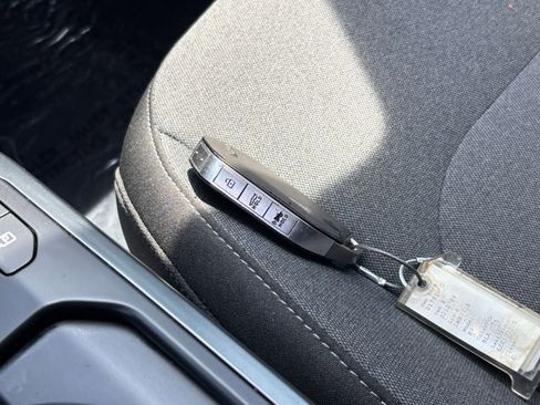 Used 2025 Kia K4 FWD image 18