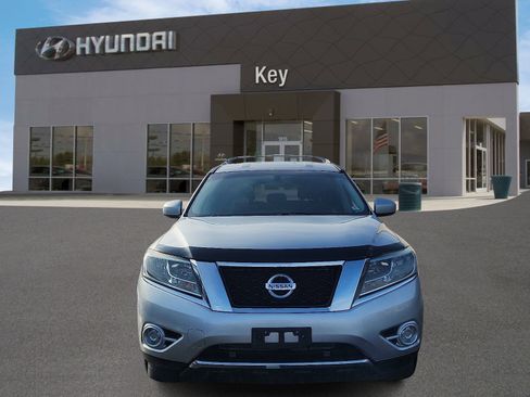 Used 2013 Nissan Pathfinder SV w/ Trailer Tow Pkg image 8