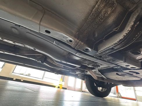 Used 2017 Jeep Compass High Altitude FWD image 32