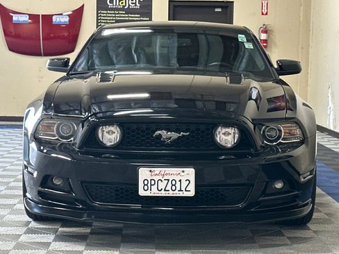 Used 2014 Ford Mustang Coupe w/ V6 Performance Package RWD image 9