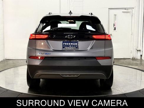 Used 2022 Chevrolet Bolt EUV Premier w/ Sun & Sound Package image 7