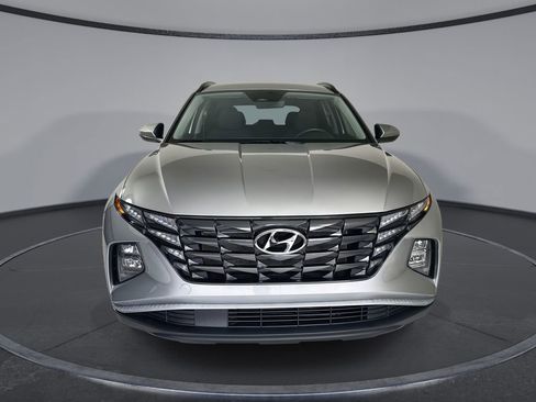 Used 2024 Hyundai Tucson SEL FWD image 3
