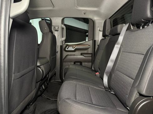 Used 2022 Chevrolet Silverado 1500 LT AWD/4WD image 18