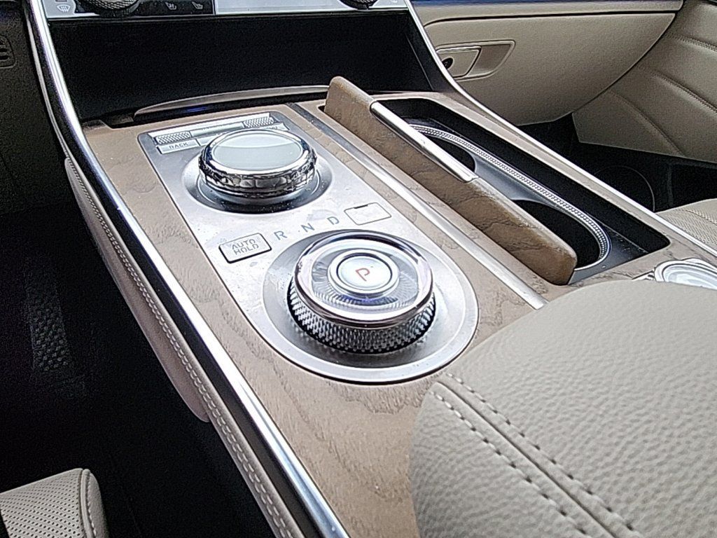 Used 2024 Genesis GV80 2.5T w/ Prestige Package AWD/4WD image 19