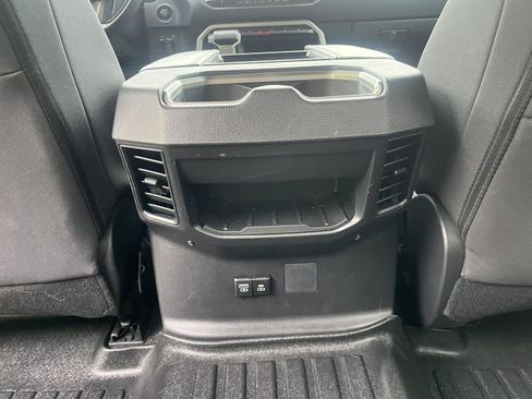 Used 2025 Toyota Tundra SR5 AWD/4WD image 17