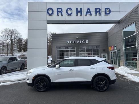 Used 2024 Chevrolet Blazer Premier w/ Driver Confidence II Package image 2