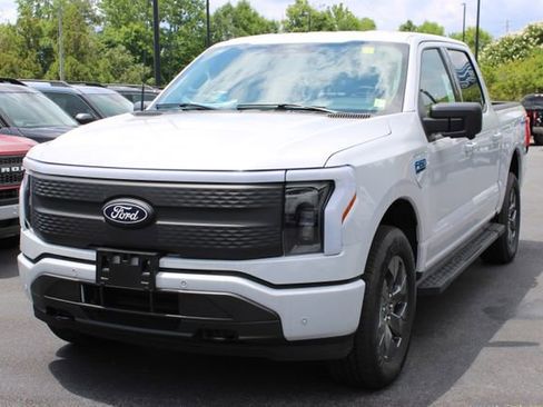 New 2025 Ford F150 Lightning Flash AWD/4WD image 14