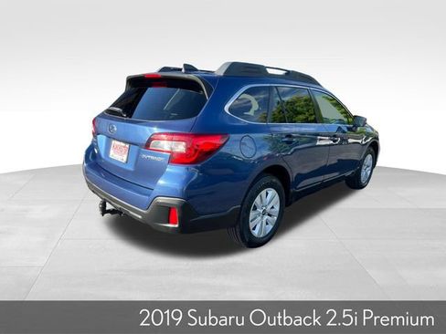 Used 2019 Subaru Outback 2.5i Premium AWD/4WD image 8