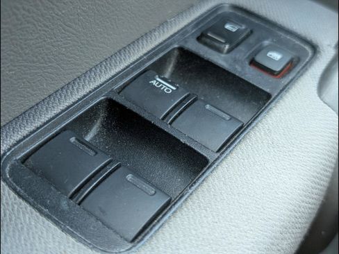 Used 2010 Honda CR-V EX image 14