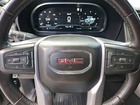 Used 2023 GMC Yukon SLT image 25