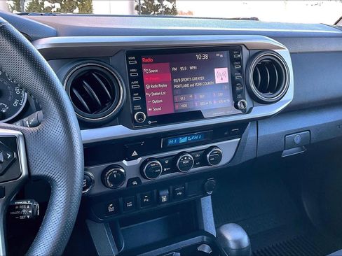 Used 2023 Toyota Tacoma 4x4 Double Cab image 6