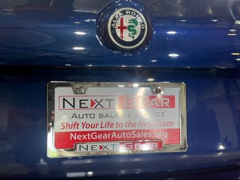 Used 2020 Alfa Romeo Giulia Ti AWD/4WD image 35
