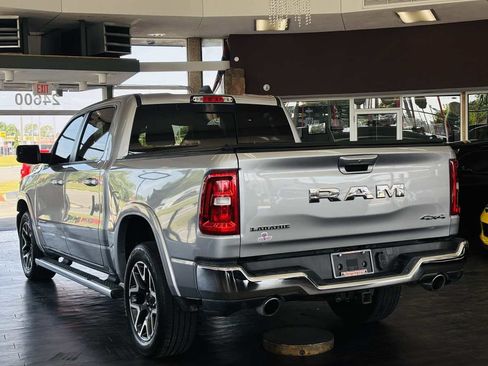 Used 2025 RAM 1500 Laramie AWD/4WD image 16