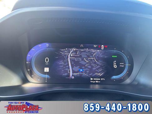 Used 2023 Volvo XC40 Recharge Ultimate image 30