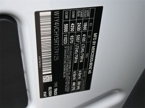 New 2024 Mercedes-Benz eSprinter 170 Cargo image 22