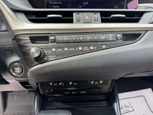 Used 2020 Lexus ES 350 w/ Premium Package image 21