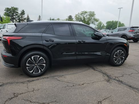 Used 2024 Chevrolet Blazer EV LT AWD/4WD image 9
