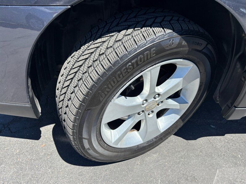 Used 2014 Subaru Outback 2.5i Premium AWD/4WD image 19
