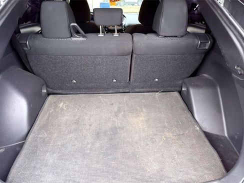 Used 2022 Mitsubishi Eclipse Cross ES image 8