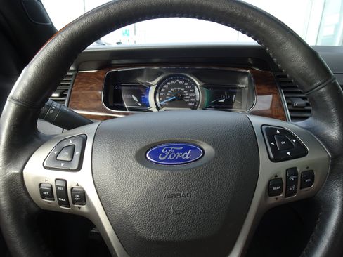 Used 2015 Ford Taurus Limited w/ Equipment Group 301A FWD image 19